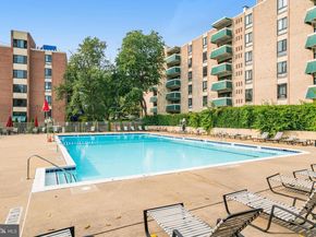 6137 Leesburg Pike 406, Falls Church VA 22041