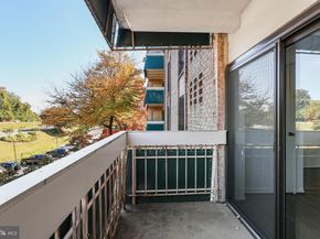 6137 Leesburg Pike 406, Falls Church VA 22041