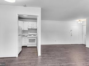 6137 Leesburg Pike 406, Falls Church VA 22041