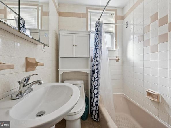 2142 S Hicks Street, Philadelphia PA 19145