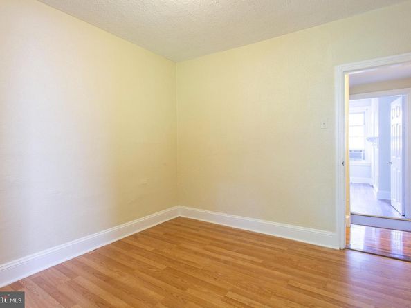 3911 Warren Street, Philadelphia PA 19104