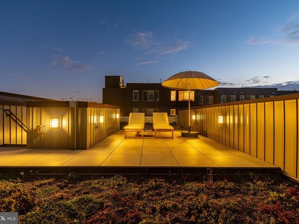 2103 League Ct, Philadelphia PA 19146