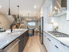 2103 League Ct, Philadelphia PA 19146