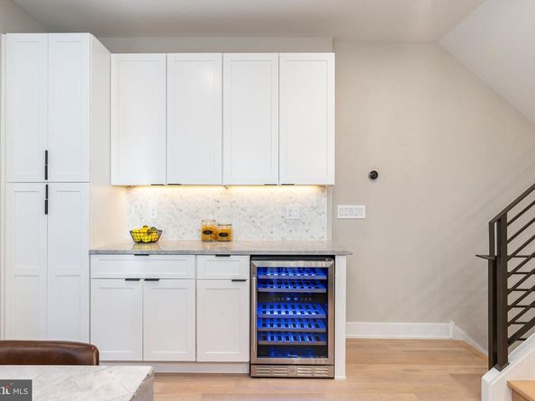 2103 League Ct, Philadelphia PA 19146