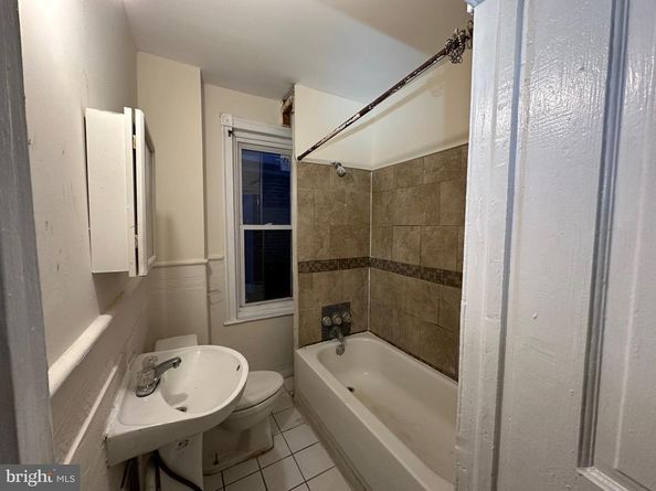 839 E Locust Avenue, Philadelphia PA 19138