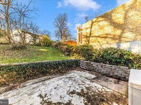 2112 Pimmit Drive, Falls Church VA 22043