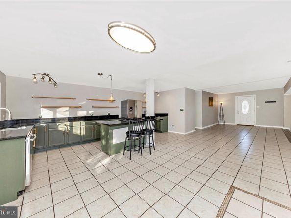 2112 Pimmit Drive, Falls Church VA 22043