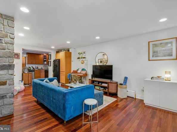 806 Catharine Street, Philadelphia PA 19147