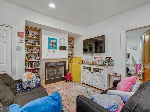 806 Catharine Street, Philadelphia PA 19147