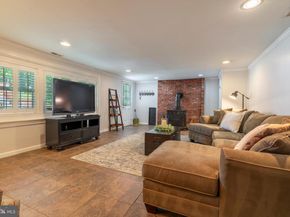 261 Fairhill Drive, Southampton PA 18966