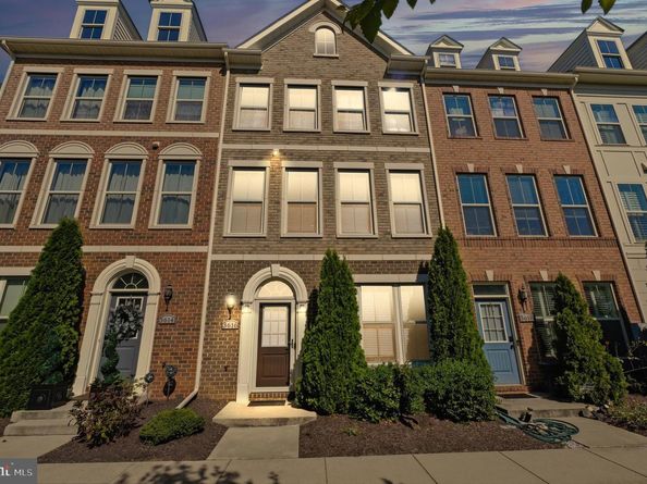 3616 Commodore Joshua Barney Drive NE, Washington DC 20018