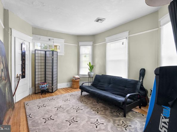 6626 1st Street NW, Washington DC 20012