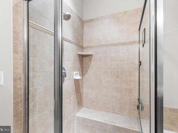548 Carson Terrace, Huntingdon Valley PA 19006