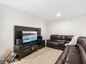 548 Carson Terrace, Huntingdon Valley PA 19006