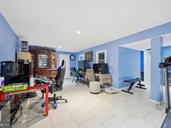 506 Flora Circle, Springfield PA 19064