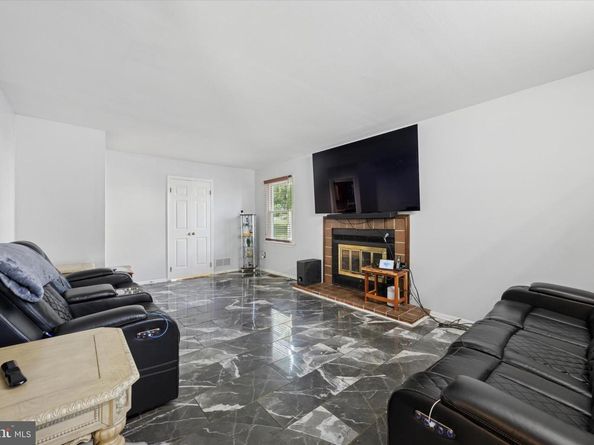 506 Flora Circle, Springfield PA 19064
