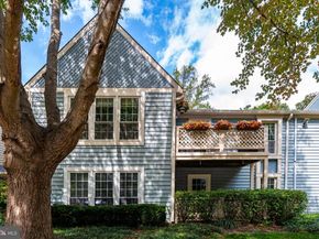 7778 Willow Point Drive 7778, Falls Church VA 22042