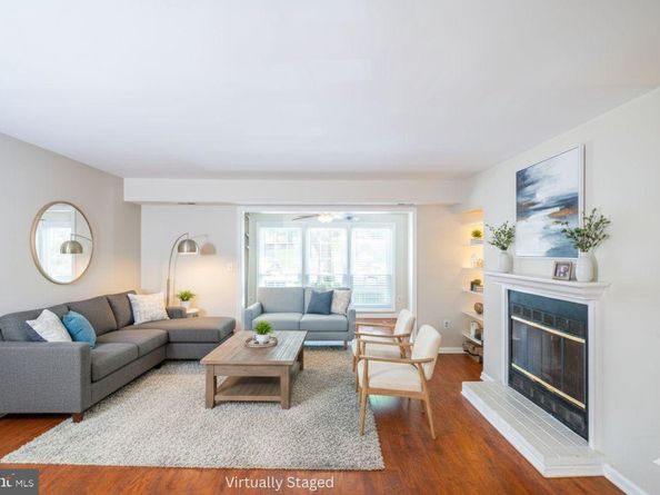 7778 Willow Point Drive 7778, Falls Church VA 22042