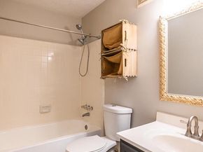 7778 Willow Point Drive 7778, Falls Church VA 22042