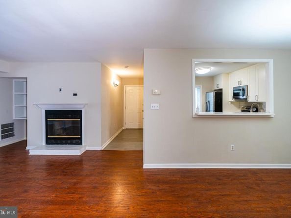 7778 Willow Point Drive 7778, Falls Church VA 22042