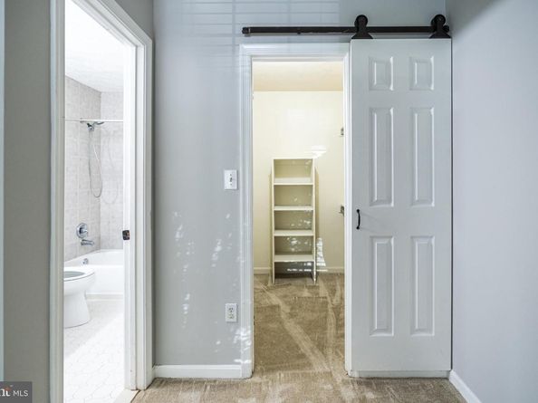 7778 Willow Point Drive 7778, Falls Church VA 22042