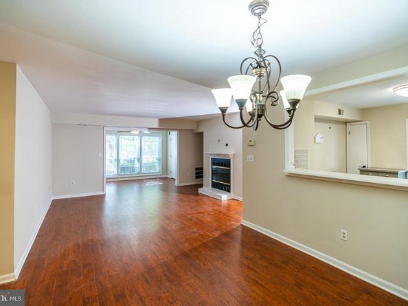 7778 Willow Point Drive 7778, Falls Church VA 22042