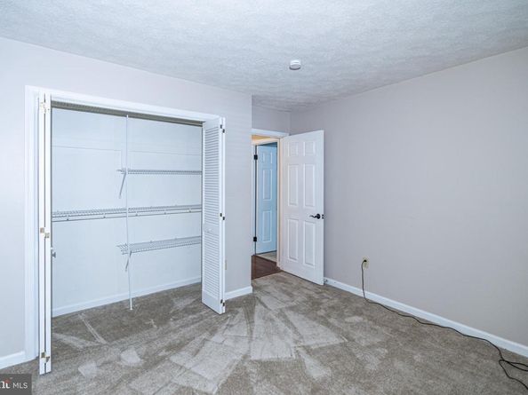 7778 Willow Point Drive 7778, Falls Church VA 22042