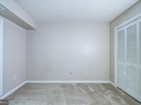 7778 Willow Point Drive 7778, Falls Church VA 22042