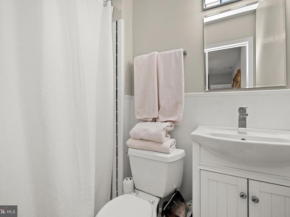 1906 37TH Street NW, Washington DC 20007