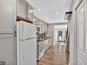 312 N Henry Street 1/2, Alexandria VA 22314