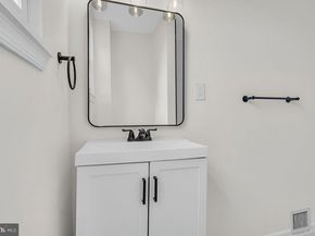 1300 E Sharpnack Street, Philadelphia PA 19150