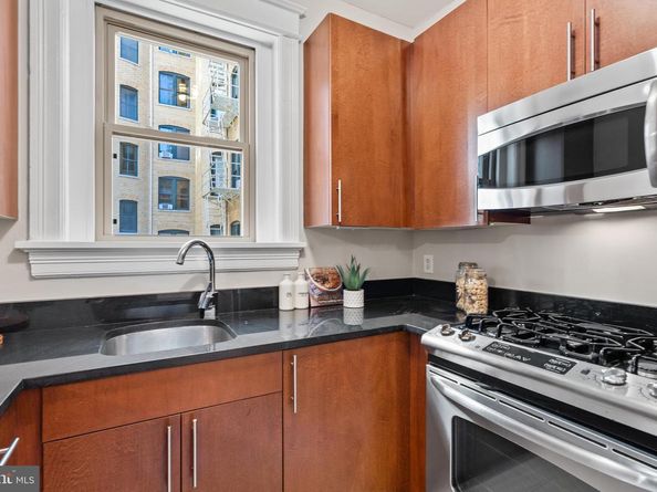 2010 Kalorama Road NW 306, Washington DC 20009
