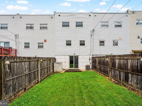 3713 Clarendon Avenue, Philadelphia PA 19114