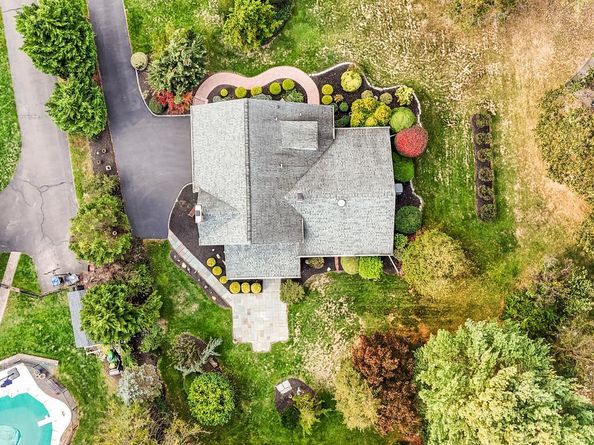 17 Averstone Drive E, Washington Crossing PA 18977