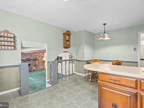 17 Averstone Drive E, Washington Crossing PA 18977