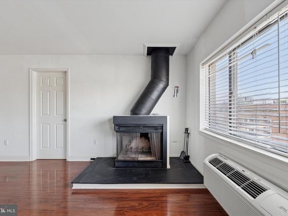 200 Lombard Street 804, Philadelphia PA 19147