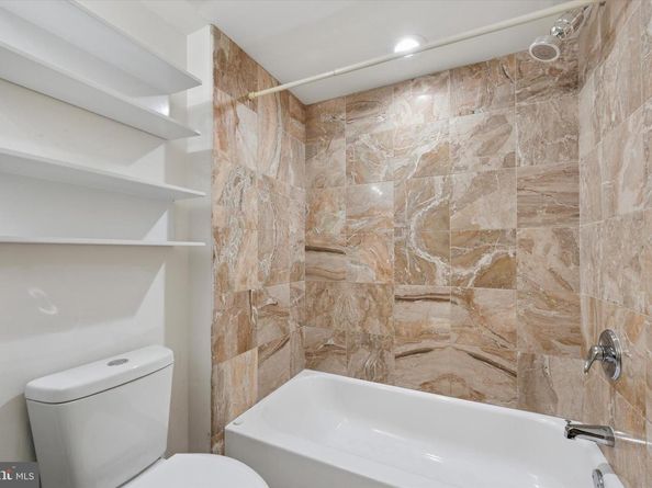 200 Lombard Street 804, Philadelphia PA 19147