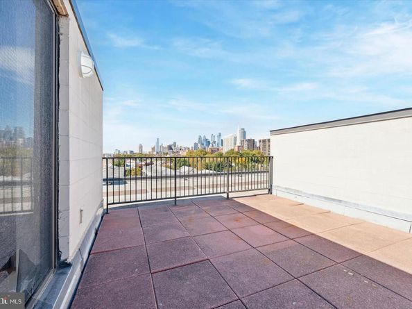 200 Lombard Street 804, Philadelphia PA 19147