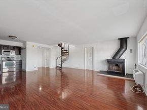 200 Lombard Street 804, Philadelphia PA 19147