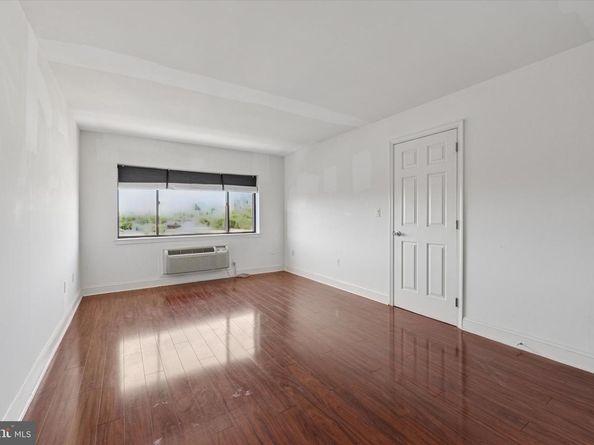 200 Lombard Street 804, Philadelphia PA 19147
