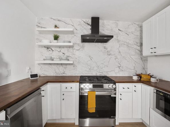 135 E Pleasant Street, Philadelphia PA 19119