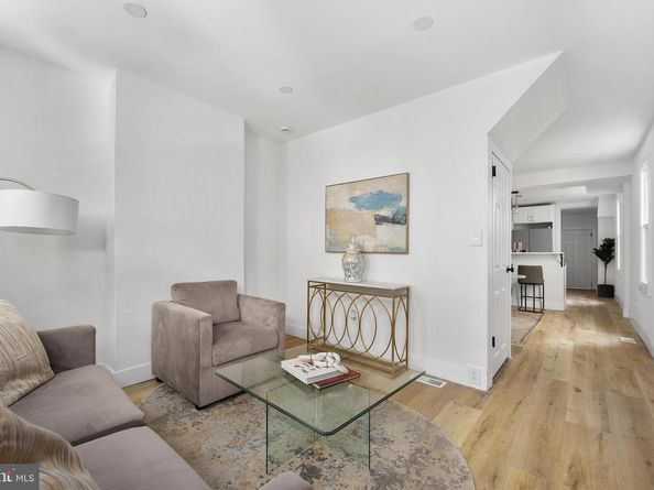 135 E Pleasant Street, Philadelphia PA 19119