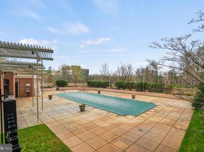 3101 N Hampton Drive N 1014, Alexandria VA 22302