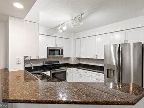 3101 N Hampton Drive N 1014, Alexandria VA 22302