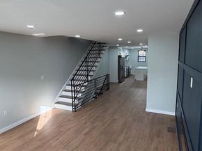 819 Jackson Street, Philadelphia PA 19148