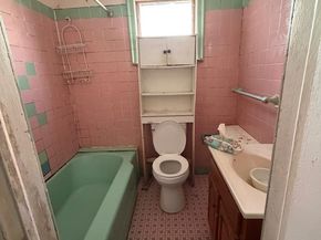 2005 S 9TH Street, Philadelphia PA 19148