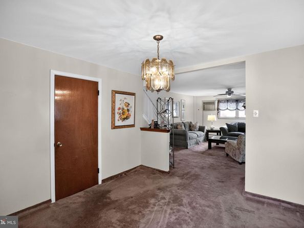 7330 Valley Avenue, Philadelphia PA 19128