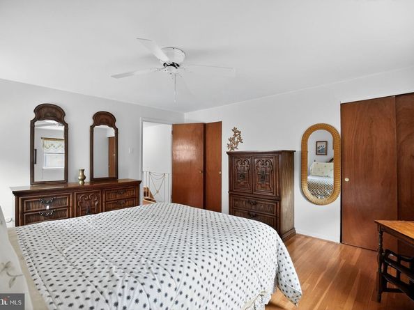 7330 Valley Avenue, Philadelphia PA 19128