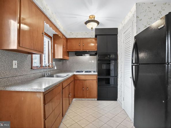 7330 Valley Avenue, Philadelphia PA 19128