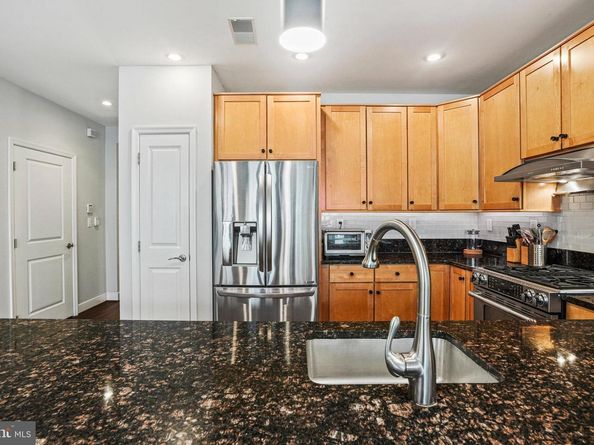 1811 14TH Street N C104, Arlington VA 22209